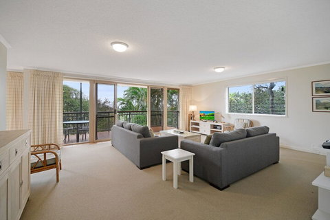 Kingsview - 1/54 Kingfisher Drive - Australia Accommodation 3