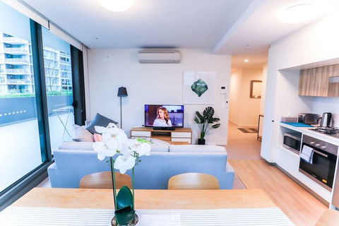 Incredible Riverside Apartment In Brisbane - Australia Accommodation 4