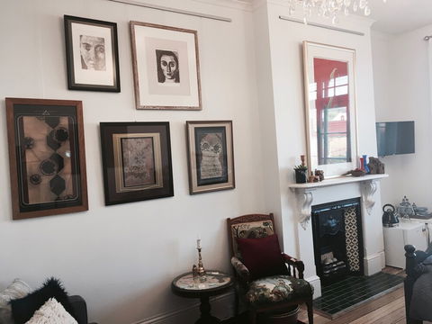 Assemblage Boutique Art Bed & Breakfast - Australia Accommodation 1