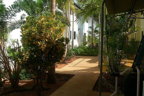 Ash Palms Motor Inn - Australia Accommodation 3