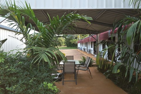 Ash Palms Motor Inn - Australia Accommodation 6