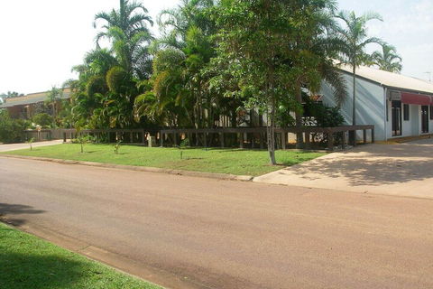 Ash Palms Motor Inn - Australia Accommodation 4