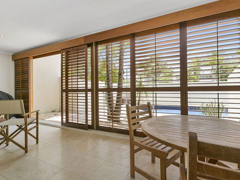 A Superb Location For Enjoying The Best Of Noosa Unit 2 / 69 Noosa Parade - Australia Accommodation 5
