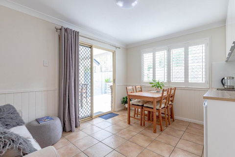 Woodford Gardens - Australia Accommodation 4