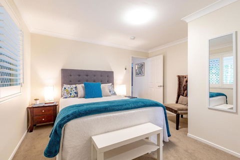Woodford Gardens - Australia Accommodation 5