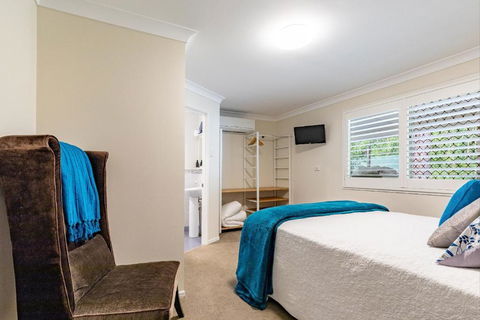 Woodford Gardens - Australia Accommodation 2