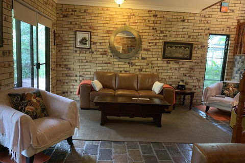 Avalon - Australia Accommodation 4