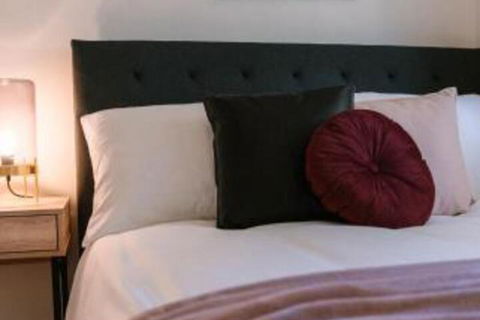 A Wave Away At Glenelg Cosy Unit Near The Beach - Australia Accommodation 3