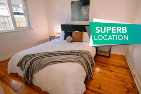A Wave Away At Glenelg Cosy Unit Near The Beach - Australia Accommodation 0