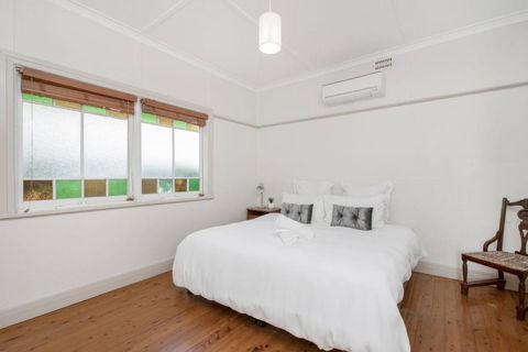 A SWEET ESCAPE Byron Surf Cottage Walk To Byron - Australia Accommodation 5