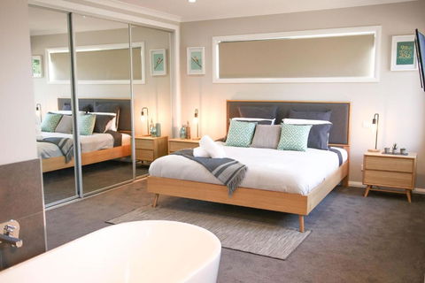 Amaroo - Australia Accommodation 3