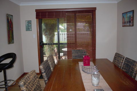 Abbey Beach Shack - Australia Accommodation 6