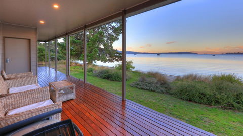 Tides Reach - Essentially Tas Dover - Australia Accommodation 1