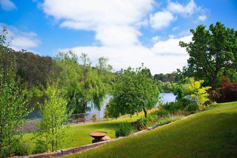 The Coach House - Australia Accommodation 6
