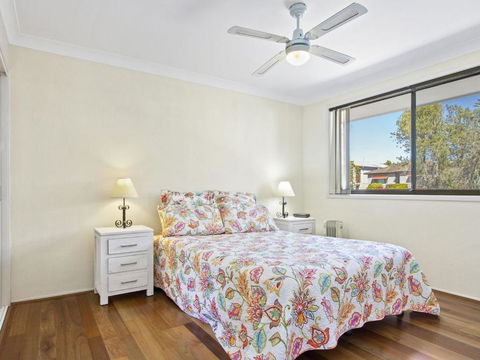 DAVIES STREET MOLLYMOOK 4 / 14 - Australia Accommodation 6