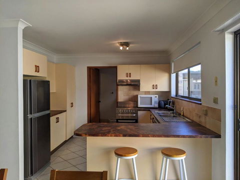 DAVIES STREET 3 / 14 MOLLYMOOK - Australia Accommodation 5