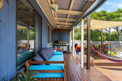 All Decked Out - Australia Accommodation 7