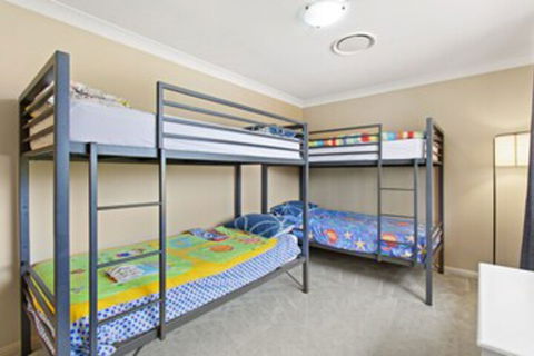 Ajax Avenue 6 - Australia Accommodation 0