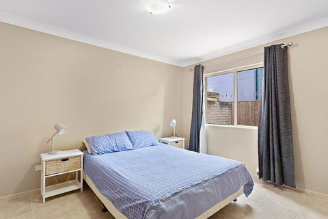 Ajax Avenue 6 - Australia Accommodation 4