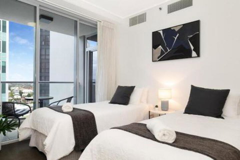 Amazing River View 3 Bedroom Apartment Brisbane CBD Netflix Fast Wifi Carpark - Australia Accommodation 7