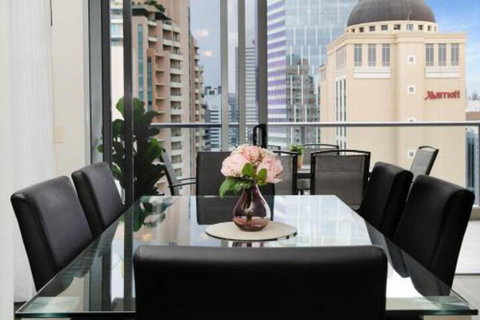 Amazing River View 3 Bedroom Apartment Brisbane CBD Netflix Fast Wifi Carpark - Australia Accommodation 5