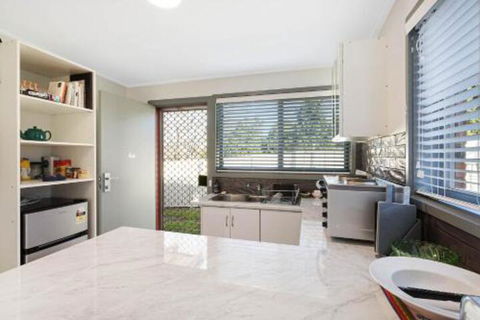 The Beach Shack On Beach Street - Australia Accommodation 4