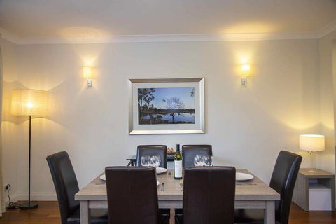 Villa Boronia - Australia Accommodation 3