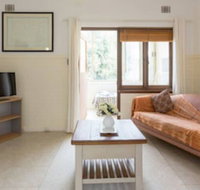 B6 Cafes  Restaurants close to UWA - Australia Accommodation