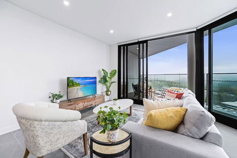 HomeHotel Ultra Luxury 2 Bedroom Next To Mall & Train - Australia Accommodation 4