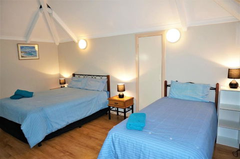 Osprey Holiday Village Unit 109 Pleasant 3 Bedroom Holiday Villa With A Pool In The Complex - Australia Accommodation 6