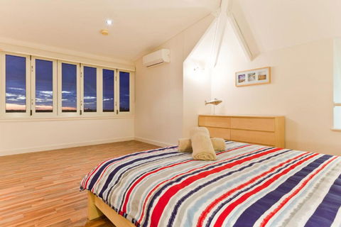 Osprey Holiday Village Unit 105 Tranquil 3 Bedroom Holiday Villa With A Pool In The Complex - Australia Accommodation 4