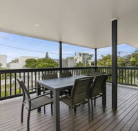 Sundance Pet Friendly Beach House in Peregian 59 Lorikeet Drive - Australia Accommodation