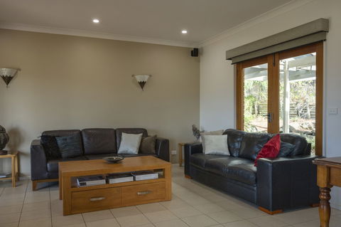 131 Your Vineyard Home In The Heart Of The Vale - Australia Accommodation 5