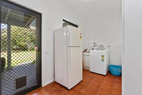 MERMAIDS On MARENGO Large Home With Wifi - Australia Accommodation 5