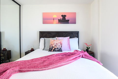 JUDD A Stylish Abode Awaits You - Australia Accommodation 6