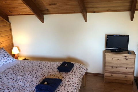 Alpine Stag Lodge Unit 1 - Australia Accommodation 4