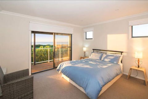 Jay's Beach House - Australia Accommodation 2