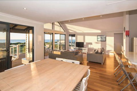 Jay's Beach House - Australia Accommodation 1