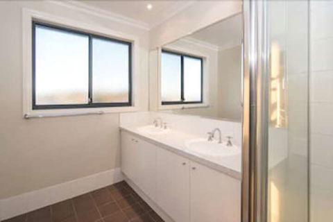 Jay's Beach House - Australia Accommodation 3