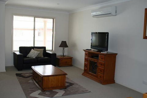 Breakaway Apartments - Australia Accommodation 1