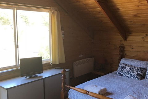Alpine Stag Lodge Unit 2 - Australia Accommodation 4
