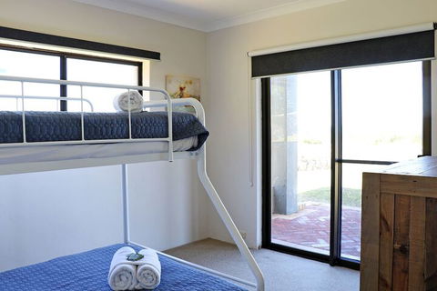 Augusta Beachfront Accommodation - Australia Accommodation 4