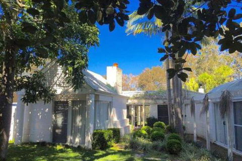 Wisteria Cottage On The Lagoon / Beach - Australia Accommodation 0