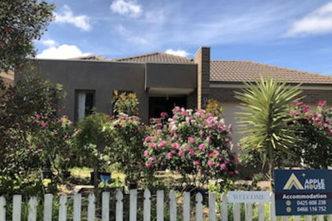 Apple House - Australia Accommodation 0