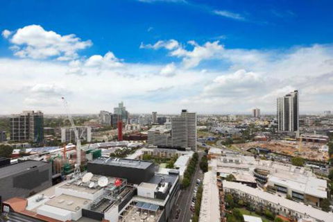 Complete Host Southpoint Apartments - Australia Accommodation 2