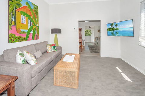 A Touch Of The Bahamas On McKenzie MK3 - Australia Accommodation 6