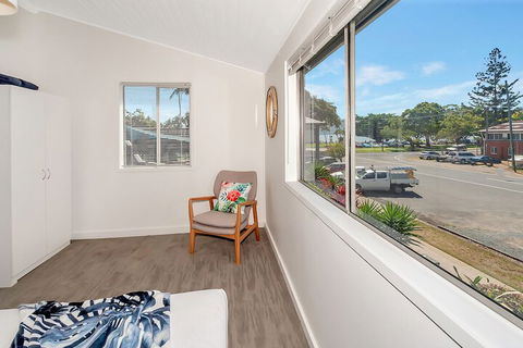 A Touch Of The Bahamas On McKenzie MK3 - Australia Accommodation 3