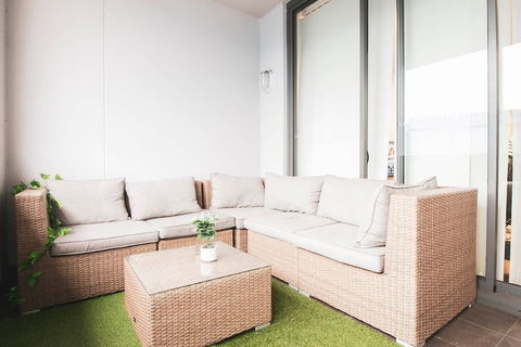 A20 Darling Harbour 2 BDR APT - Australia Accommodation 0