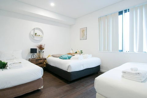 A20 Darling Harbour 2 BDR APT - Australia Accommodation 2
