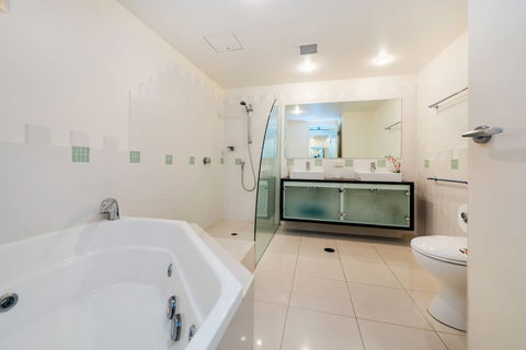 Peregian On The Beach - 5/31 Lorikeet Drive - Australia Accommodation 3
